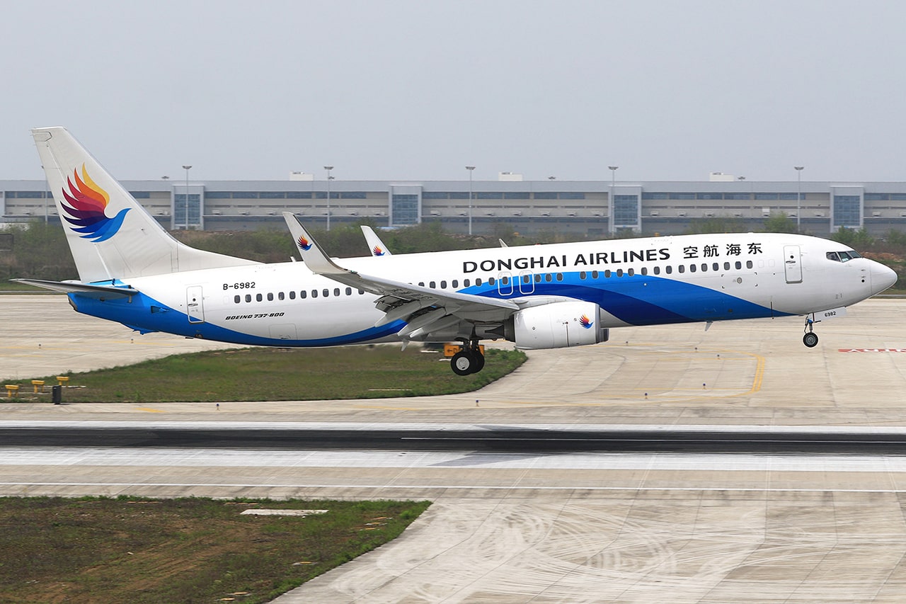 b-6982-donghai-airlines-boeing-737-83zwl_PlanespottersNet_708040_603f89d66f_o-min.jpg